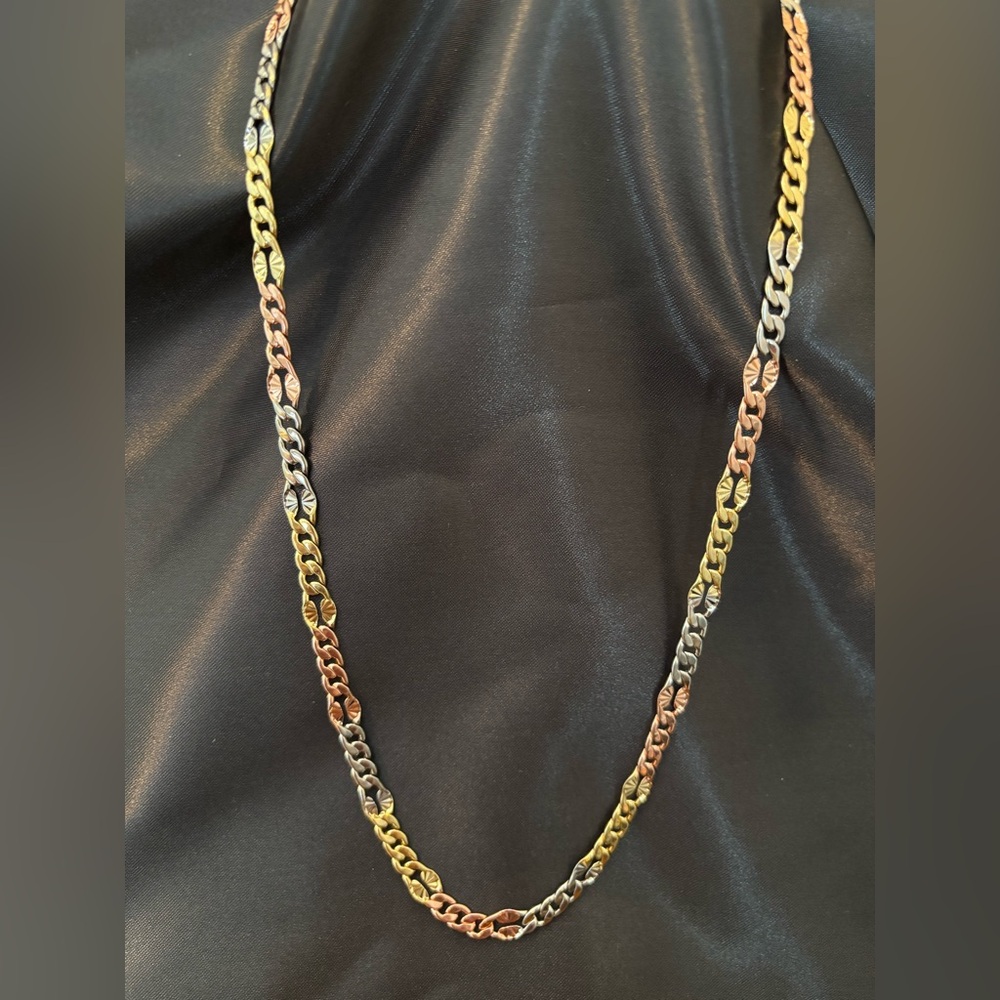 NEW Tri-color Gold Plated Necklace